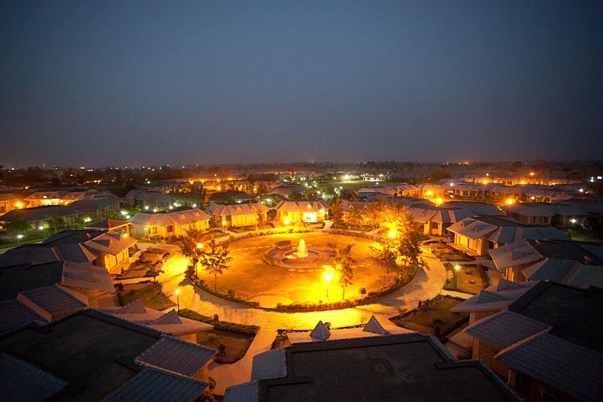 Shri Radha Brij Vasundhara Resort & Spa Govardhan Exterior foto