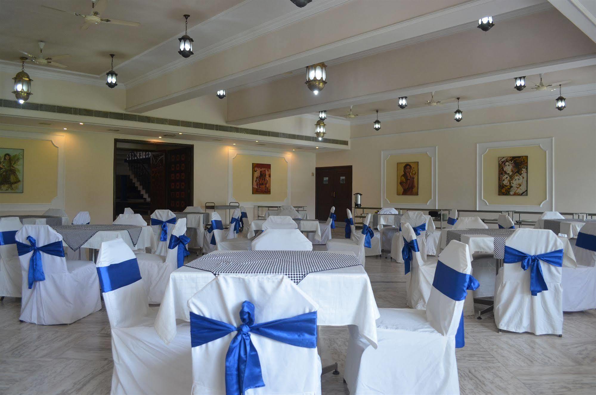 Shri Radha Brij Vasundhara Resort & Spa Govardhan Exterior foto